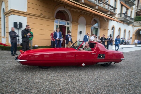 12052025_gyrocar_1967.jpg